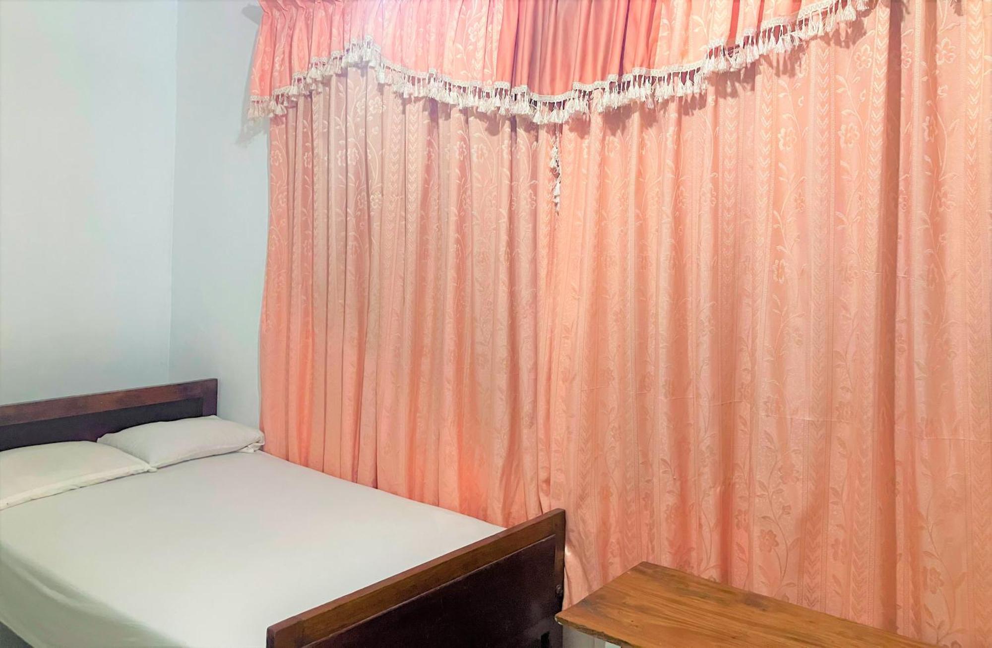 אנוראדפורה Grand Refuge Holiday Rooms מראה חיצוני תמונה